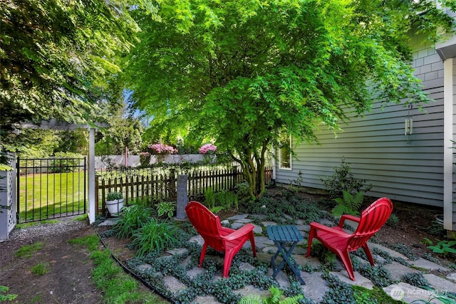 6874 Golf View Dr, Lynden, WA 98264 - view of yard with fence