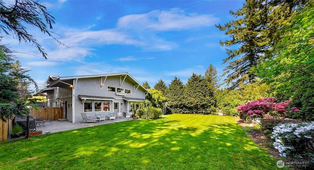 6874 Golf View Dr, Lynden, WA 98264 - rear view of property featuring a patio area