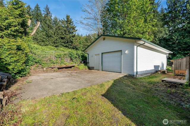 detached garage with fence