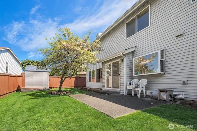19021 113th Way SE, Renton, WA 98055 - back of property featuring a patio