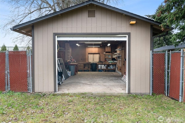 view of detached garage
