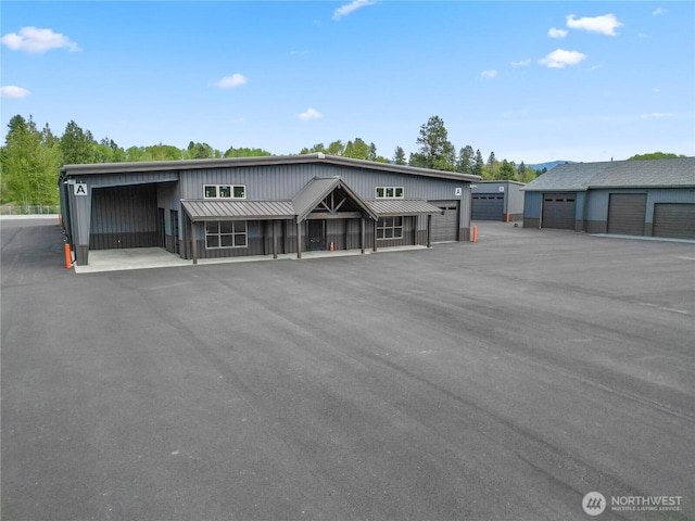 view of front of house with community garages