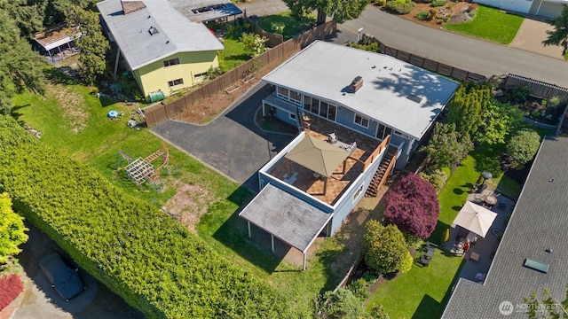 aerial view of property and surrounding area
