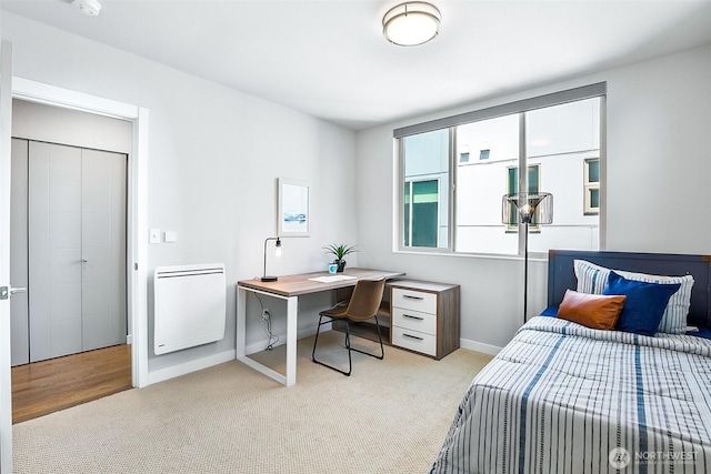 1709 NW 64th St, Seattle, WA 98107 - bedroom featuring carpet floors, baseboards, heating unit, and a desk
