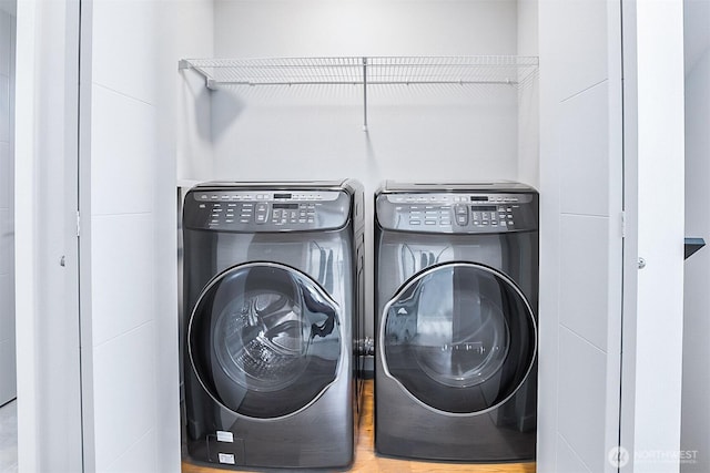 1709 NW 64th St, Seattle, WA 98107 - washroom with independent washer and dryer