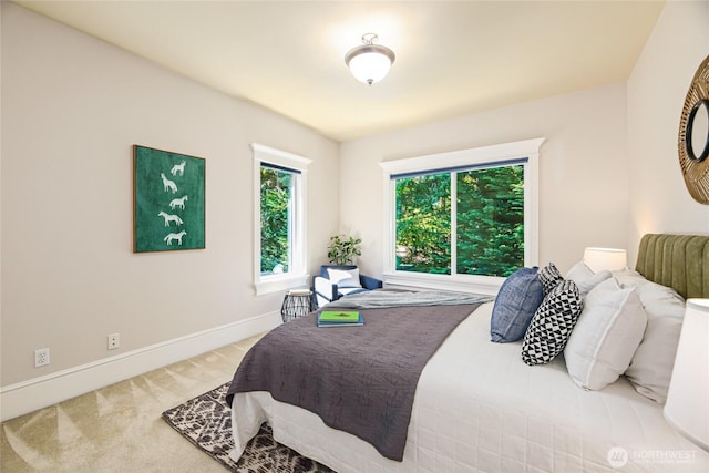 8380 SE 43rd St, Mercer Island, WA 98040 - carpeted bedroom with baseboards
