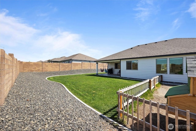 3504 Kathren Ln, Pasco, WA 99301 - view of yard with a patio area