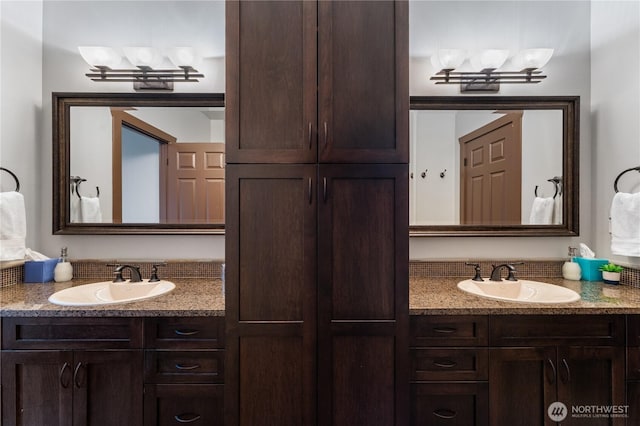 31 S Shore Dr, Orondo, WA 98843 - bathroom with two vanities