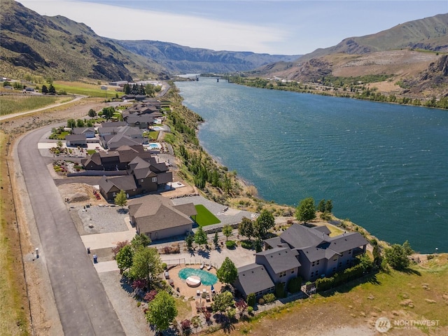 31 S Shore Dr, Orondo, WA 98843 - drone / aerial view of a water and mountain view