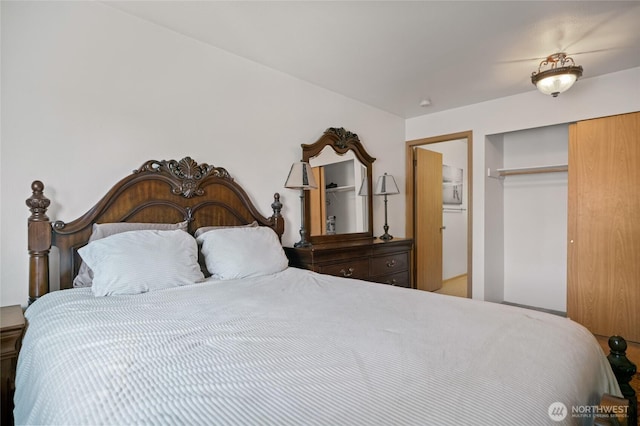 bedroom featuring a closet