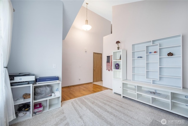 9006 190th St E, Puyallup, WA 98375 - interior space featuring high vaulted ceiling