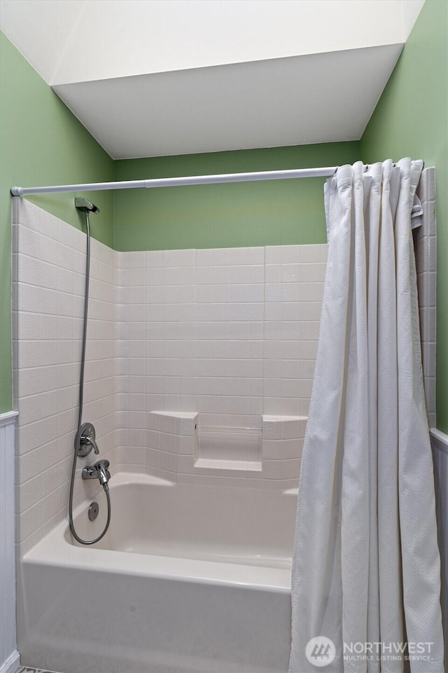 514 Bell St, Edmonds, WA 98020 - bathroom featuring shower / bath combo with shower curtain