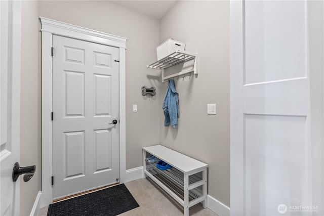 856 Hilltop Ave, Kent, WA 98031 - mudroom featuring baseboards and light tile patterned floors
