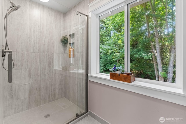 856 Hilltop Ave, Kent, WA 98031 - full bathroom with a shower stall and baseboards