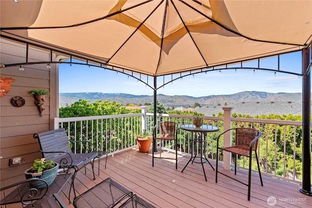 1552 Huntwood Ln, East Wenatchee, WA 98802 - wooden deck with a mountain view