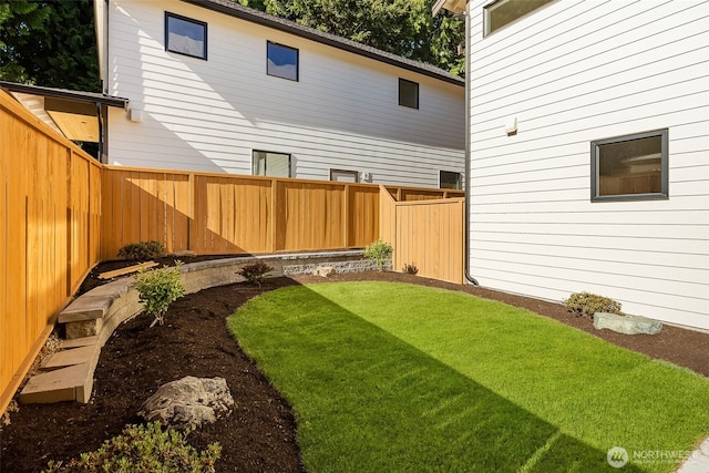 10604 NE 137th Pl, Kirkland, WA 98034 - view of yard