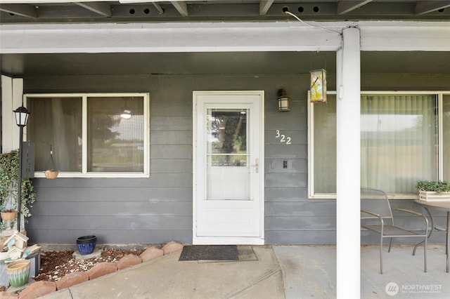 322 W 8th St, Warden, WA 98857 - entrance to property with covered porch