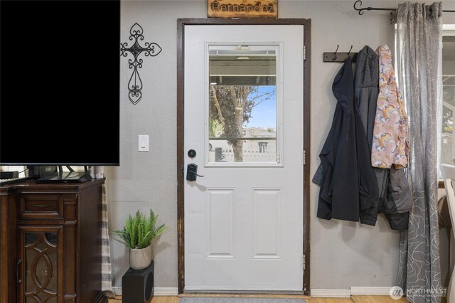 322 W 8th St, Warden, WA 98857 - doorway with baseboards