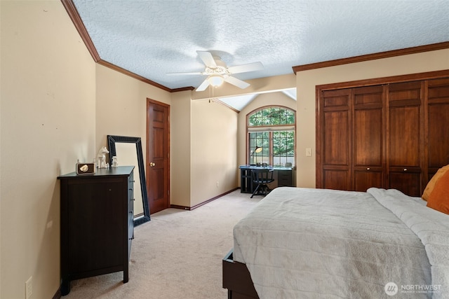 7117 NE 176th Ave, Vancouver, WA 98682 - bedroom featuring light colored carpet, a textured ceiling, crown molding, a ceiling fan, and a closet