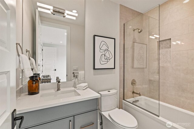 8458 NE 9th St, Medina, WA 98039 - full bath featuring vanity, toilet, and shower / bathtub combination