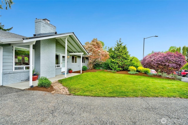 view of grassy yard