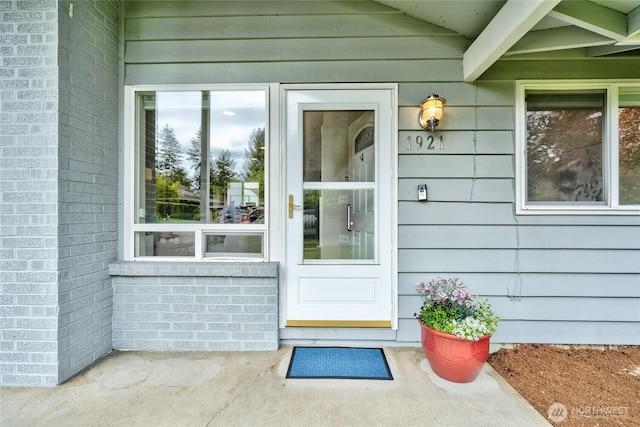 view of entrance to property