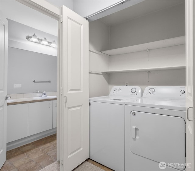 12303 Harbour Pointe Blvd Unit U202, Mukilteo, WA 98275 - laundry room with washing machine and dryer
