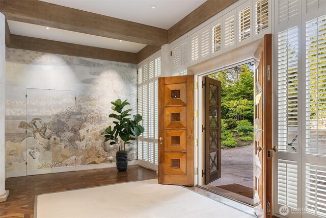 107 NW Highland Dr, Seattle, WA 98177 - foyer entrance with beamed ceiling and baseboards
