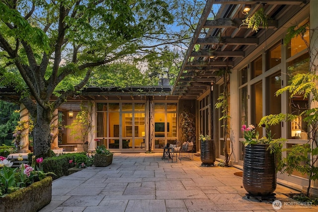 107 NW Highland Dr, Seattle, WA 98177 - view of patio / terrace