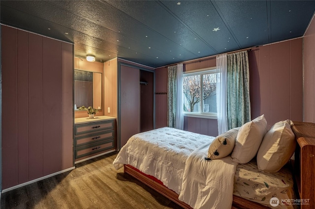 211 Pace Dr Unit 16, East Wenatchee, WA 98802 - bedroom featuring wood finished floors
