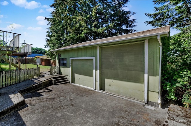 2734 Sunset Dr W, University Place, WA 98466 - garage featuring fence