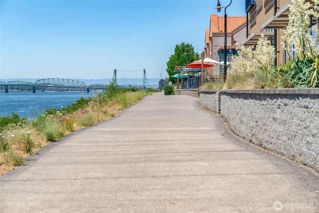 2015 SE Columbia River Dr Unit 320, Vancouver, WA 98661 - surrounding community featuring a water view