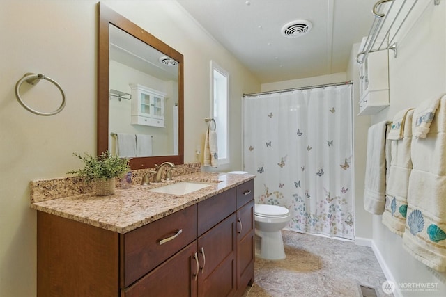 17913 51st St NW, Vaughn, WA 98394 - full bath with toilet, vanity, curtained shower, and baseboards