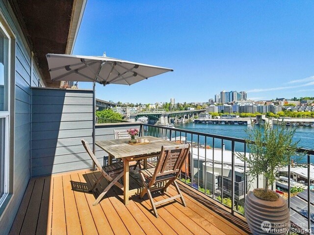 3226 Fuhrman Ave E Unit 201, Seattle, WA 98102 - balcony with a water view and a city view