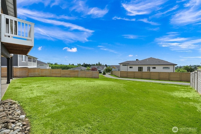 5411 Lonicera Dr, Blaine, WA 98230 - view of yard