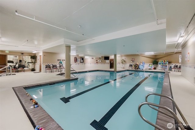 1750 152nd Ave NE Unit W110, Bellevue, WA 98007 - view of indoor community pool