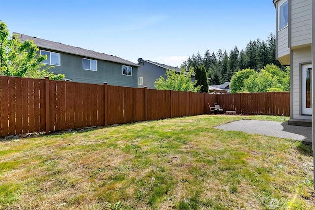 view of yard with a patio
