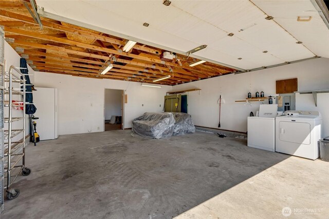 130 Priest Point Dr NE, Tulalip, WA 98271 - garage featuring washer and dryer
