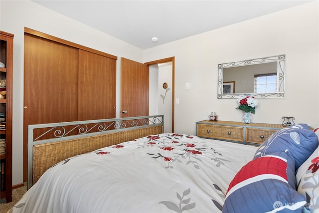 bedroom with a closet