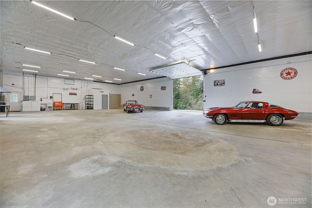 6130 Maltby Rd, Woodinville, WA 98072 - view of garage