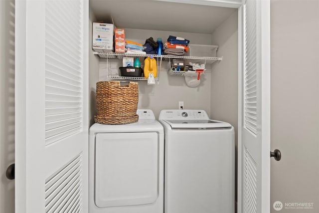 3342 Greenwood Ave W, University Place, WA 98466 - washroom featuring washer and dryer