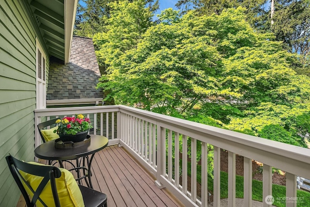 26108 SE 27th St, Sammamish, WA 98075 - view of wooden terrace