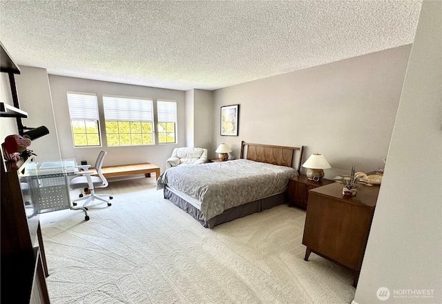 332 162nd Pl SE, Bothell, WA 98012 - carpeted bedroom featuring an office area and a textured ceiling