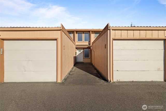 3121 W Hood Ave Unit E203, Kennewick, WA 99336 - view of garage