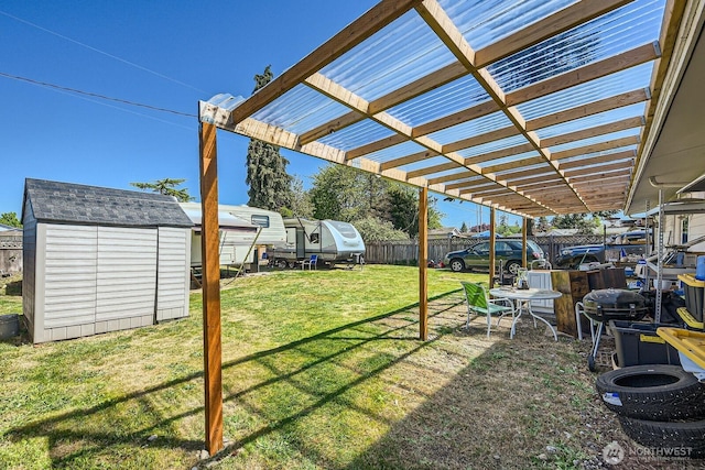 4503 Yew Ln SW, Lakewood, WA 98499 - view of yard featuring a shed and an outbuilding