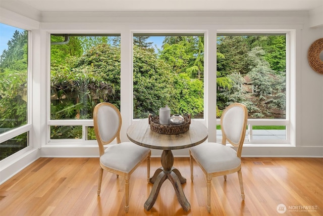 3204 Evergreen Point Rd, Medina, WA 98039 - dining space with light wood-style floors and baseboards
