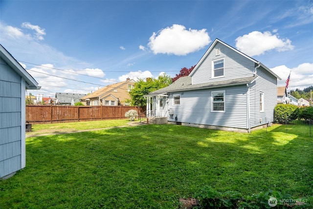 166 SW Lewis St, Chehalis, WA 98532 - rear view of property with entry steps