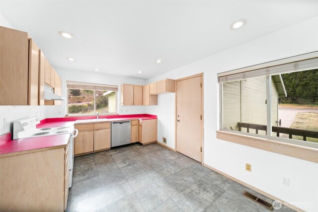 7615 Tarpiscan Rd, Malaga, WA 98828 - photo 9