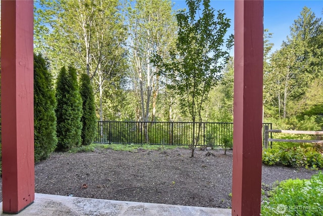 1086 Collier Pl SW, Issaquah, WA 98027 - view of yard with fence