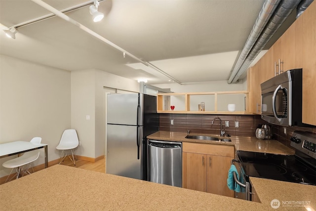 2015 Terry St Unit 201, Seattle, WA 98121